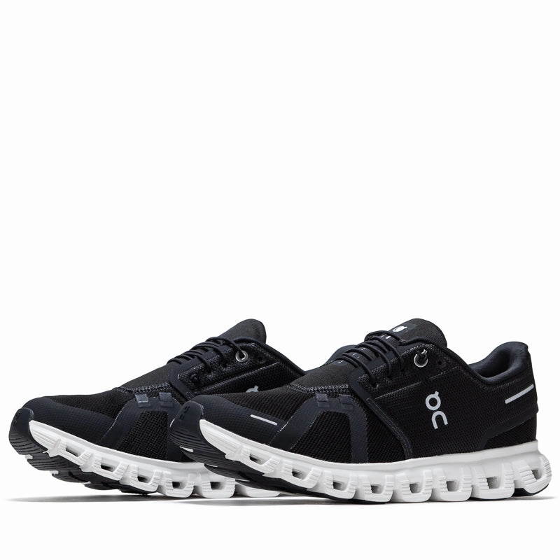 On Cloud 6 - Black/White stability - focused running shoes Flexible Midsole