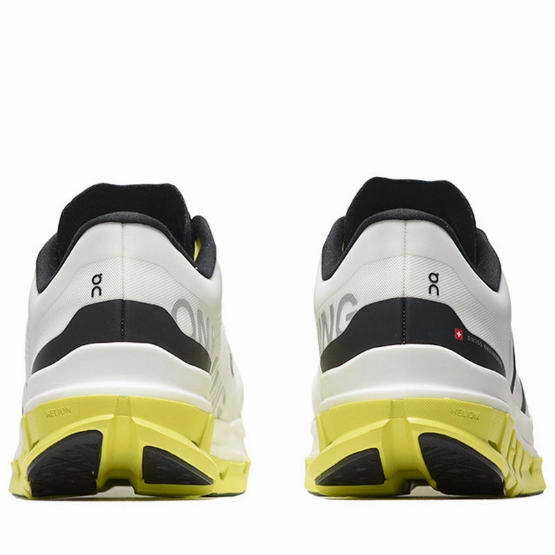 On Cloudflow 5 - White/Lime competition equipment Standard