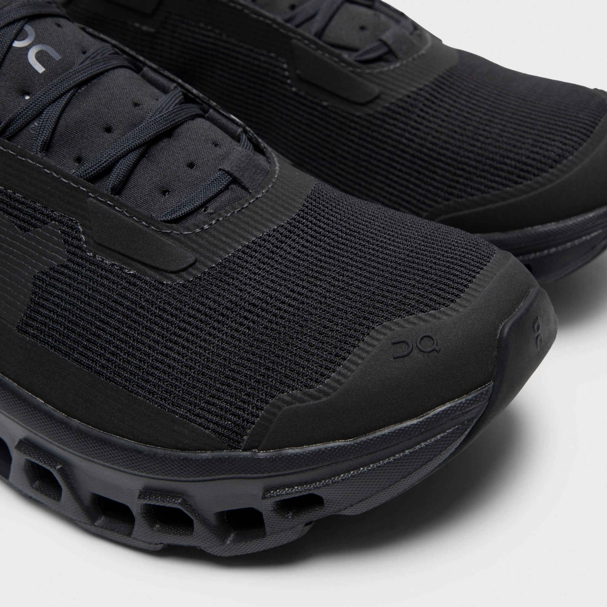 running in a taiga area shoes On Cloudmonster Void Black / Black