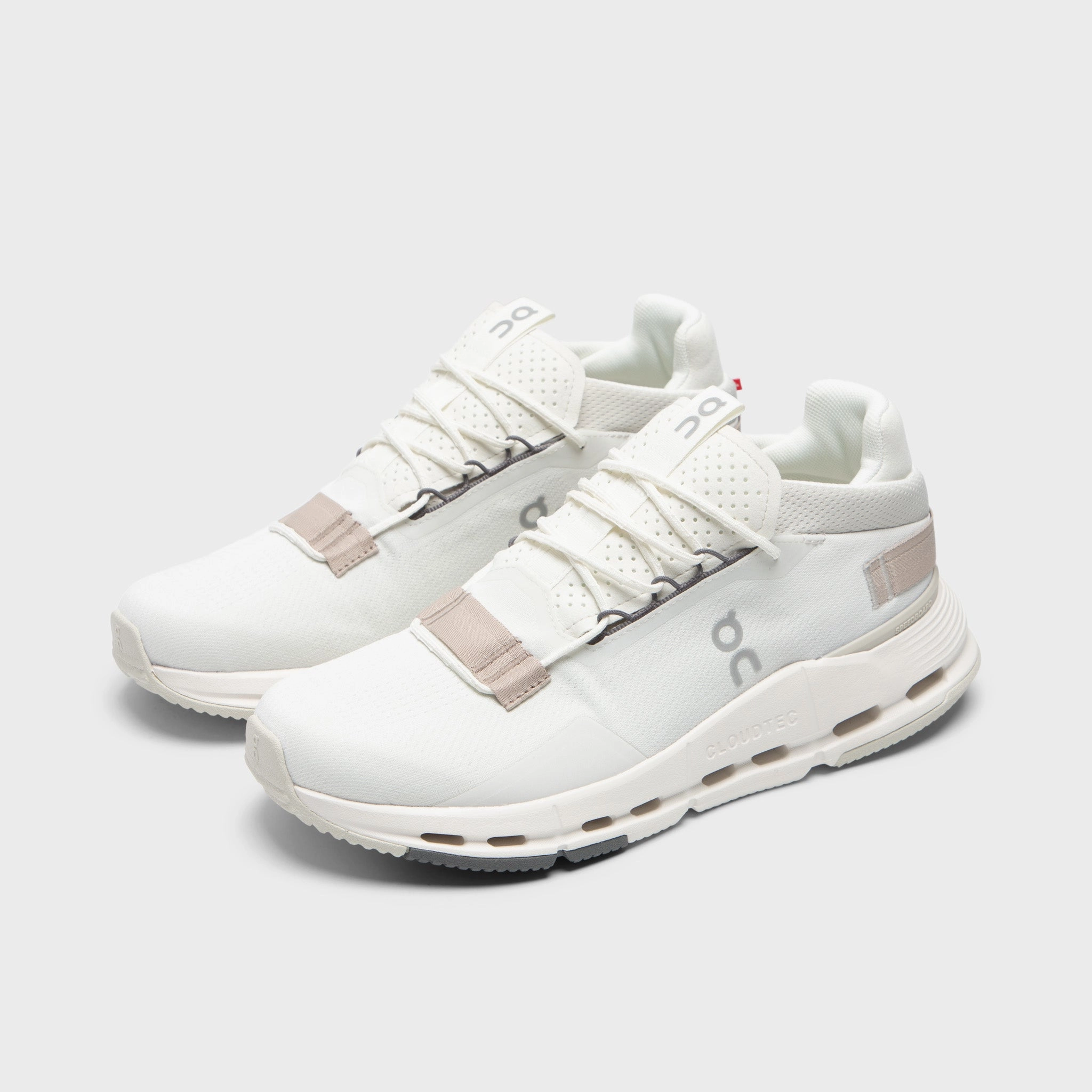 On Cloudnova 2 Ice / Sand wide-fit shoes tapered toe - box