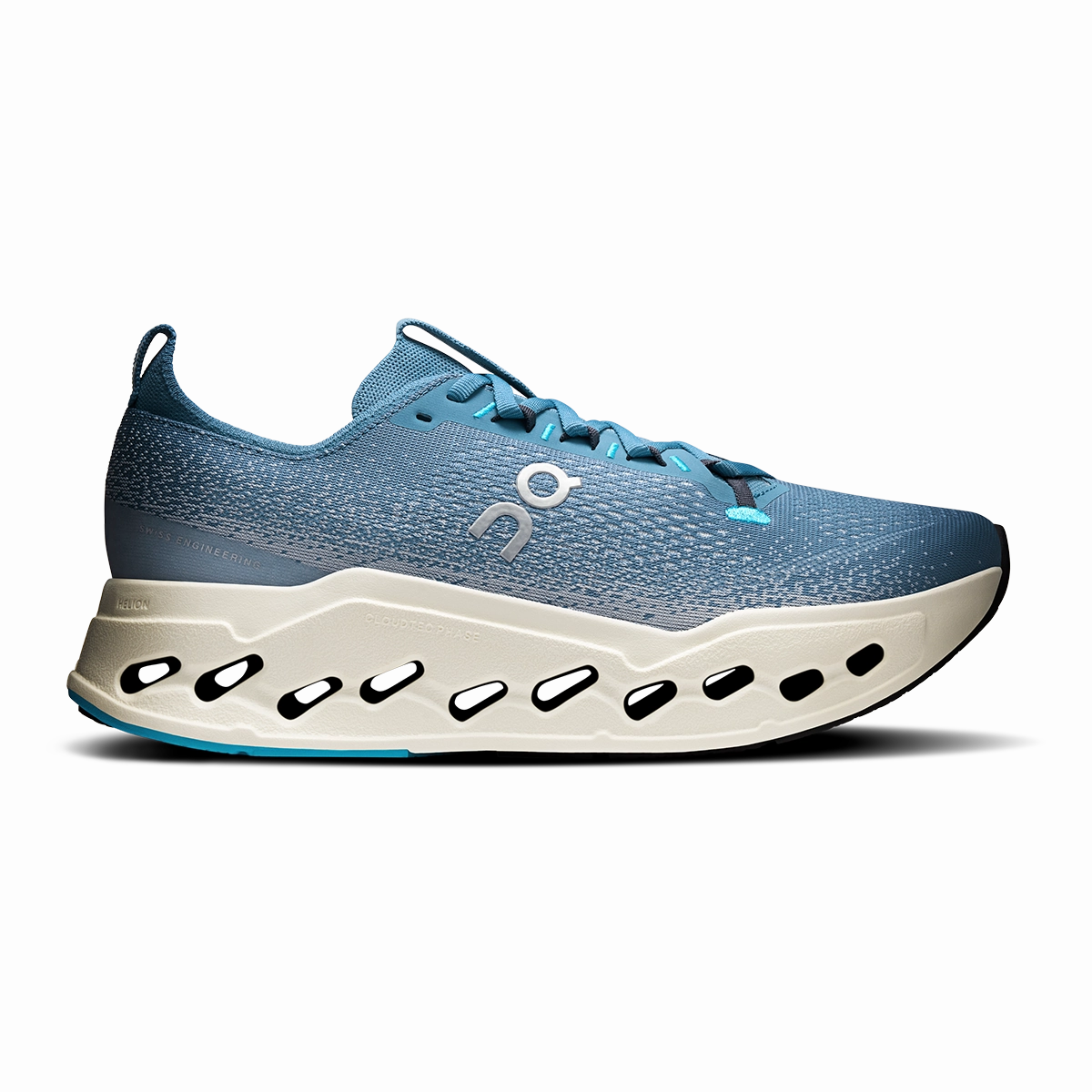 Track roomy shoes ON Cloudsurfer Max