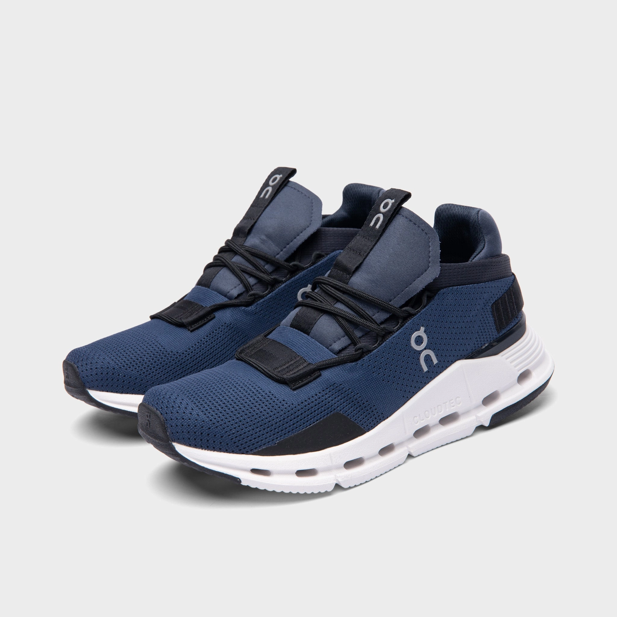 On Women's Cloudnova Navy / White competitive shoes Style - enhancing