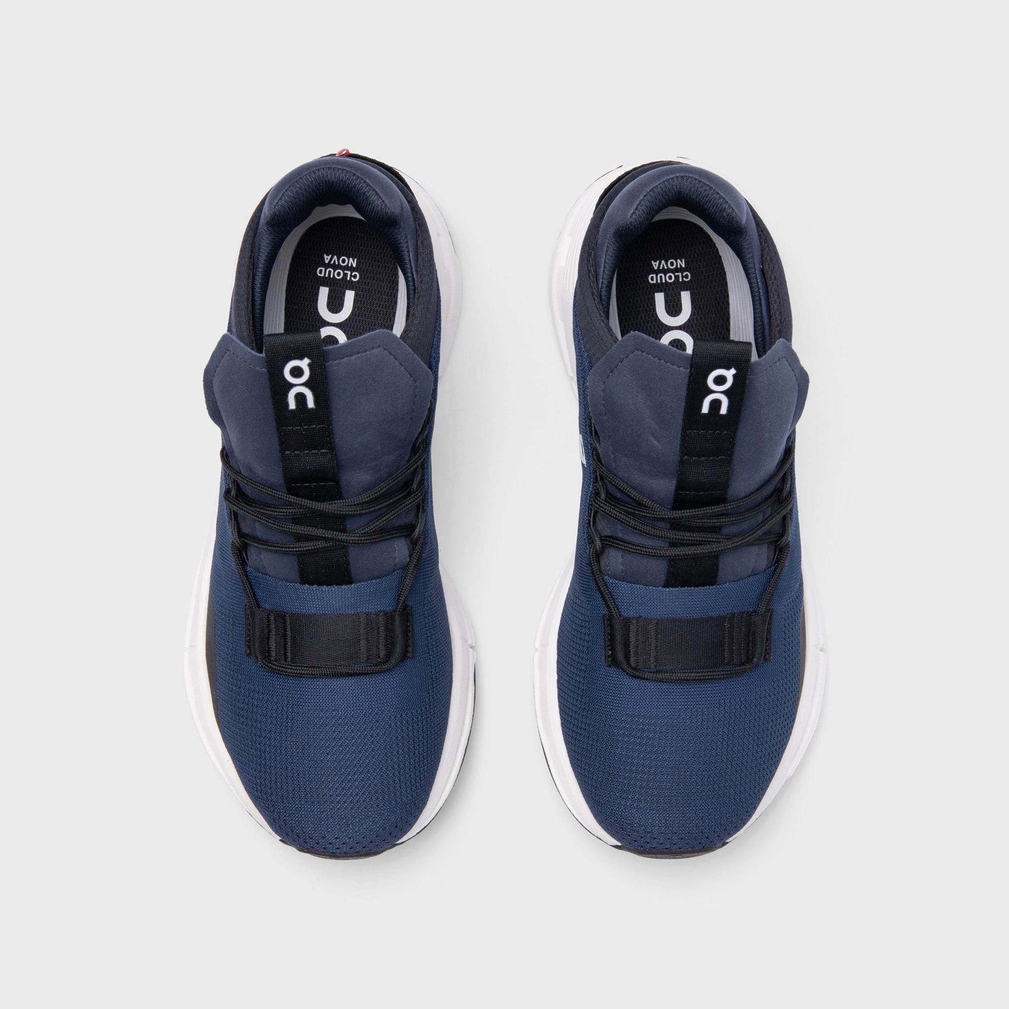 high - arch support On Women's Cloudnova Navy / White