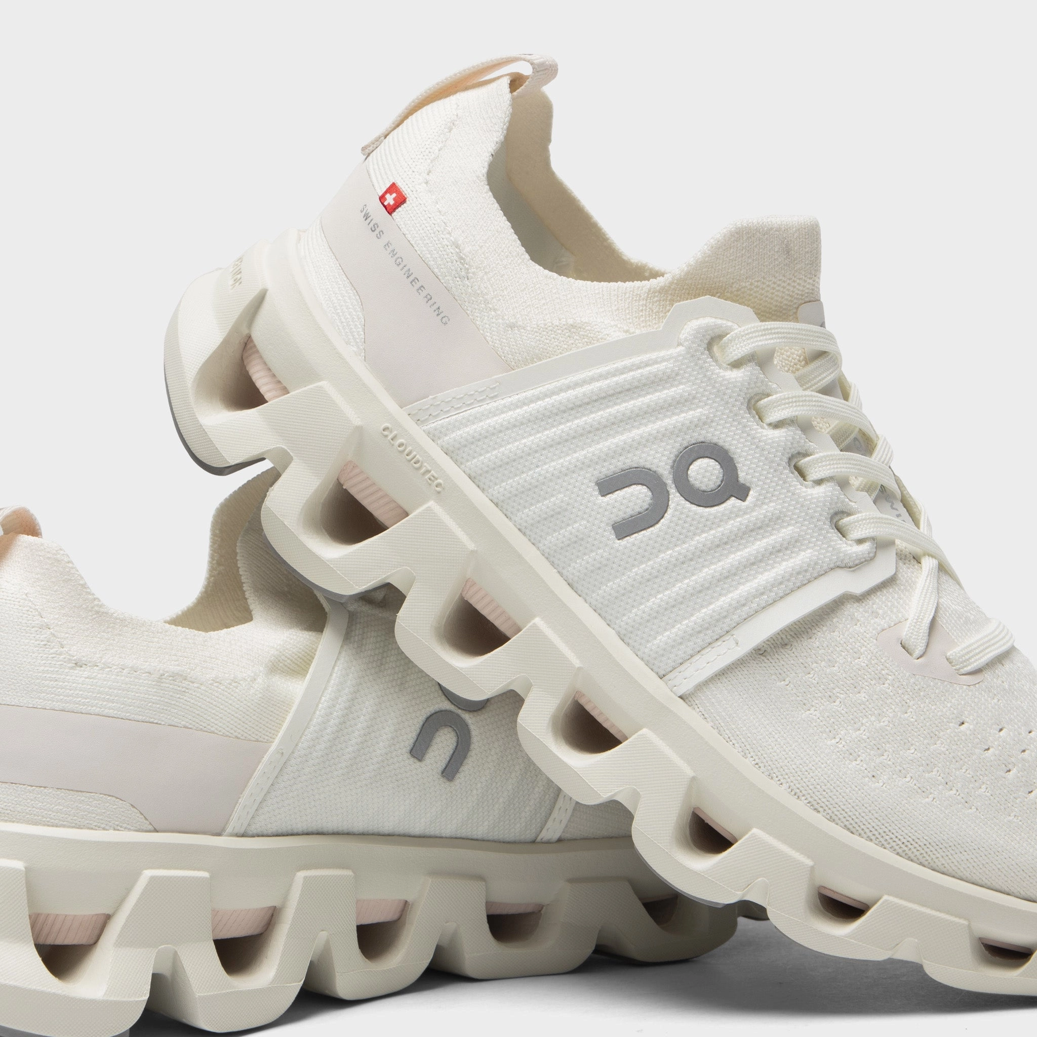 On Women's Cloudswift 4 Ivory / Sand Secure