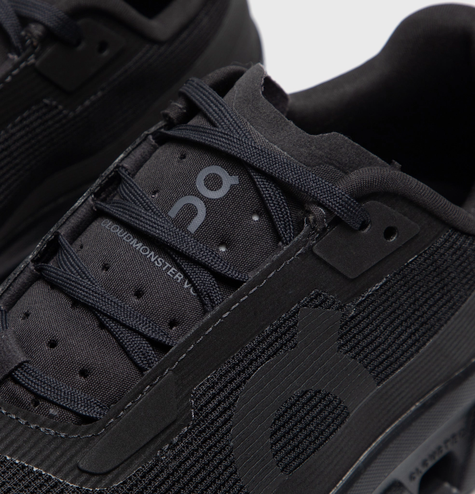 On Women's Monster Void Black / Black Comfort - innovation Running   Specific
