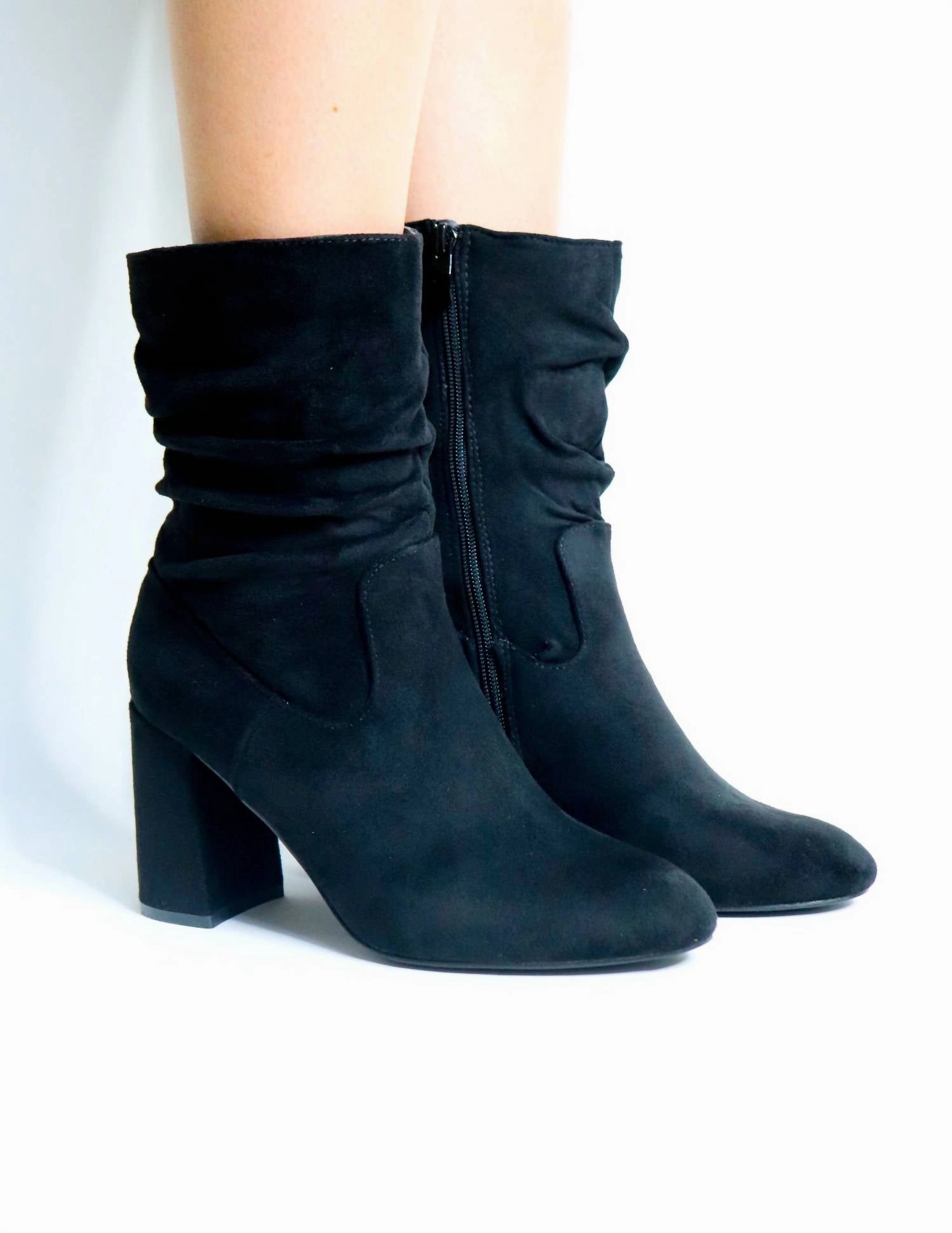 One Of These Days Boots In Black Hard Terrain