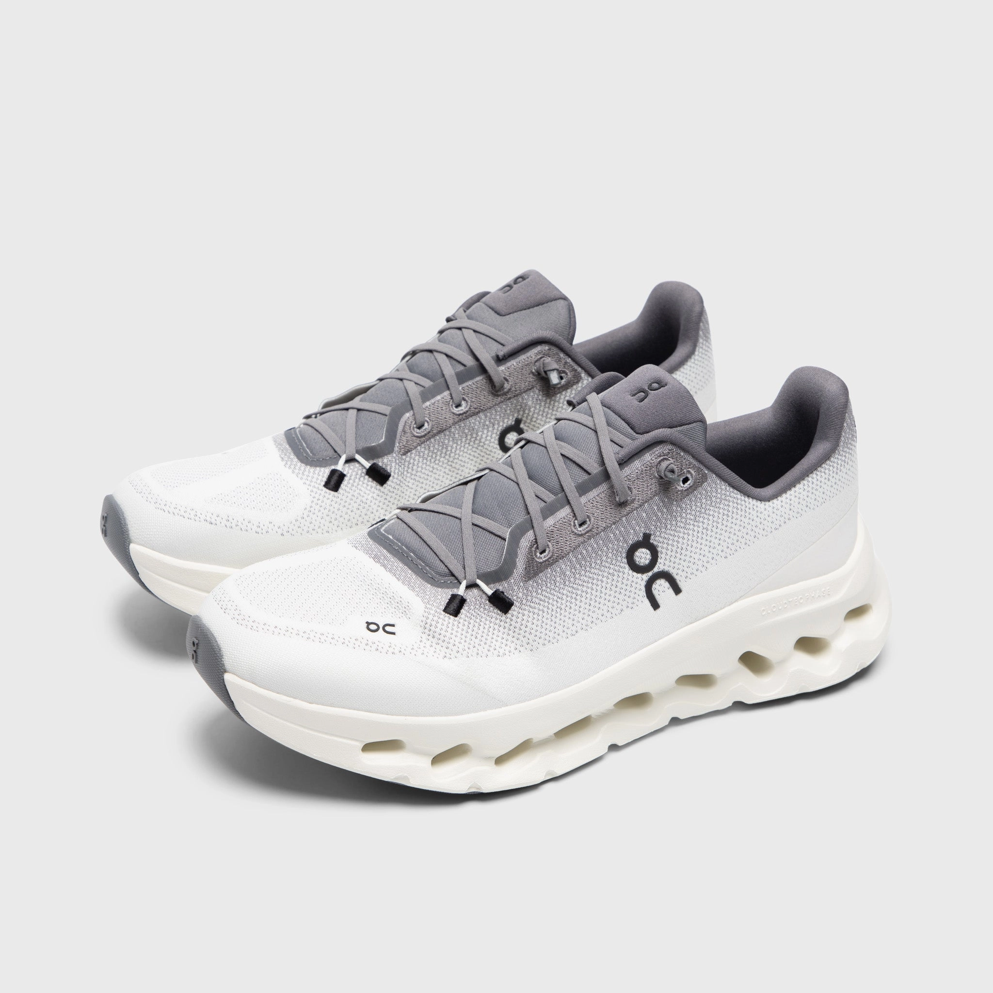 On Cloudtilt Ivory / Rock lightweight sole shoes brand - new