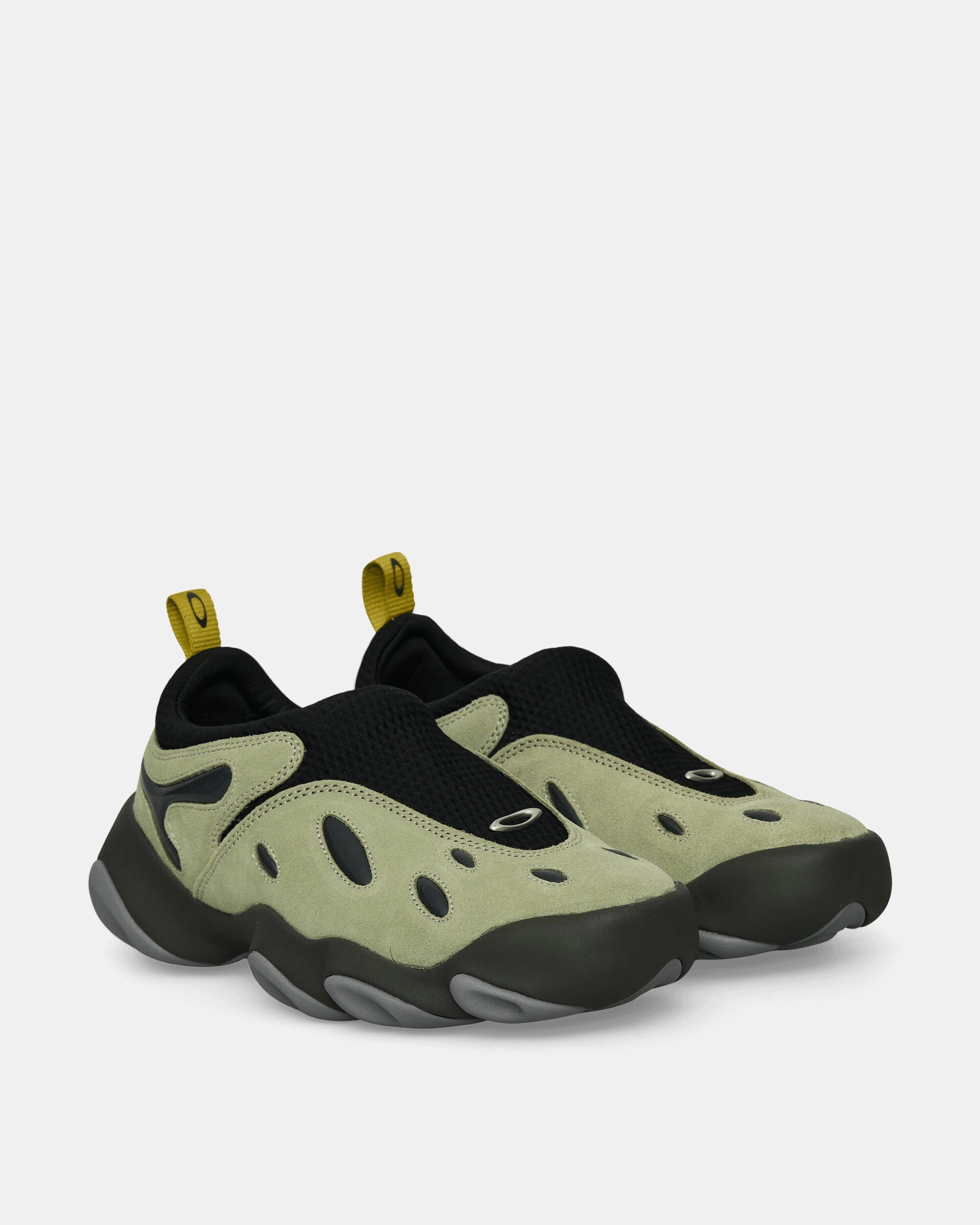Orbital Flesh Sneakers Tea / Black Rubber Traction Lace System