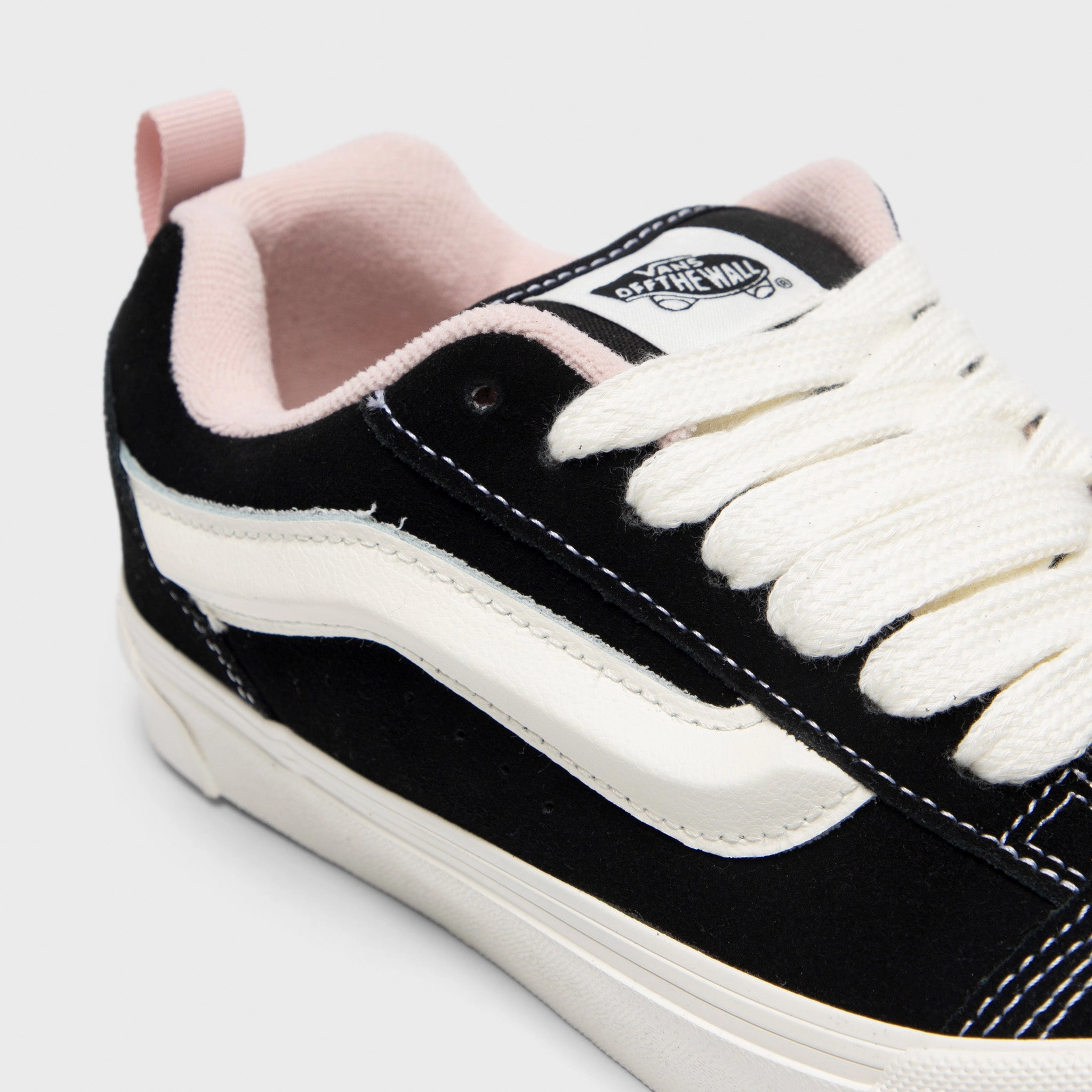 Vans Women's Knu Skool  Black / Sepia Rose Subtle Detail