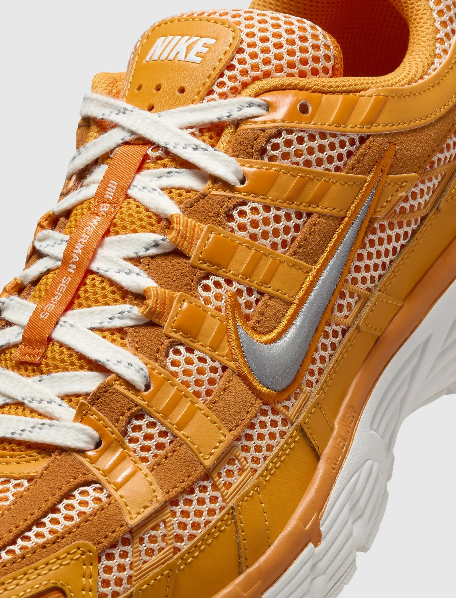 P-6000 PREMIUM "KUMQUAT" Arch Support Daily Walk