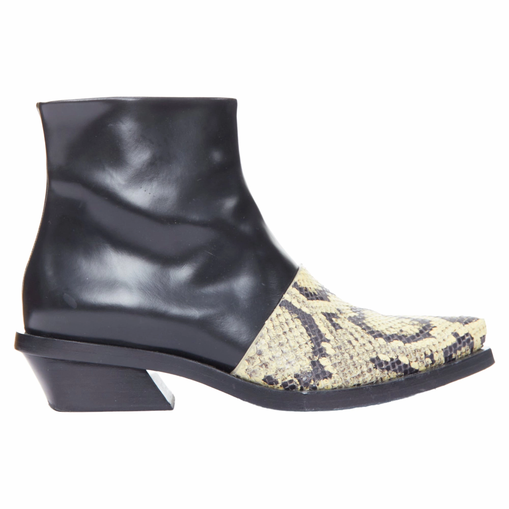 Trail grip Proenza Schouler Scaled Leather Cuban Ankle Boot
