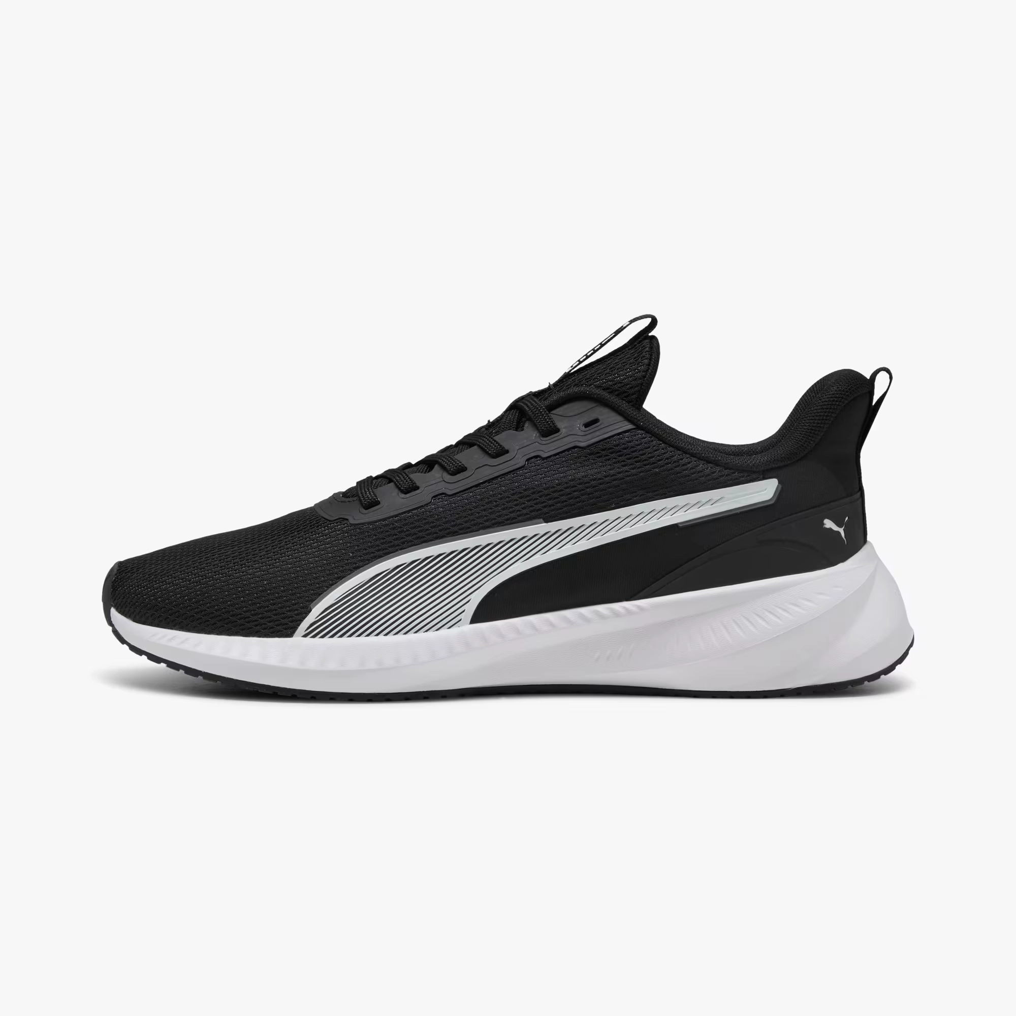 running in a tourist destination shoes Trail Blazing Puma Men's Flyer Lite 3 Running Shoes