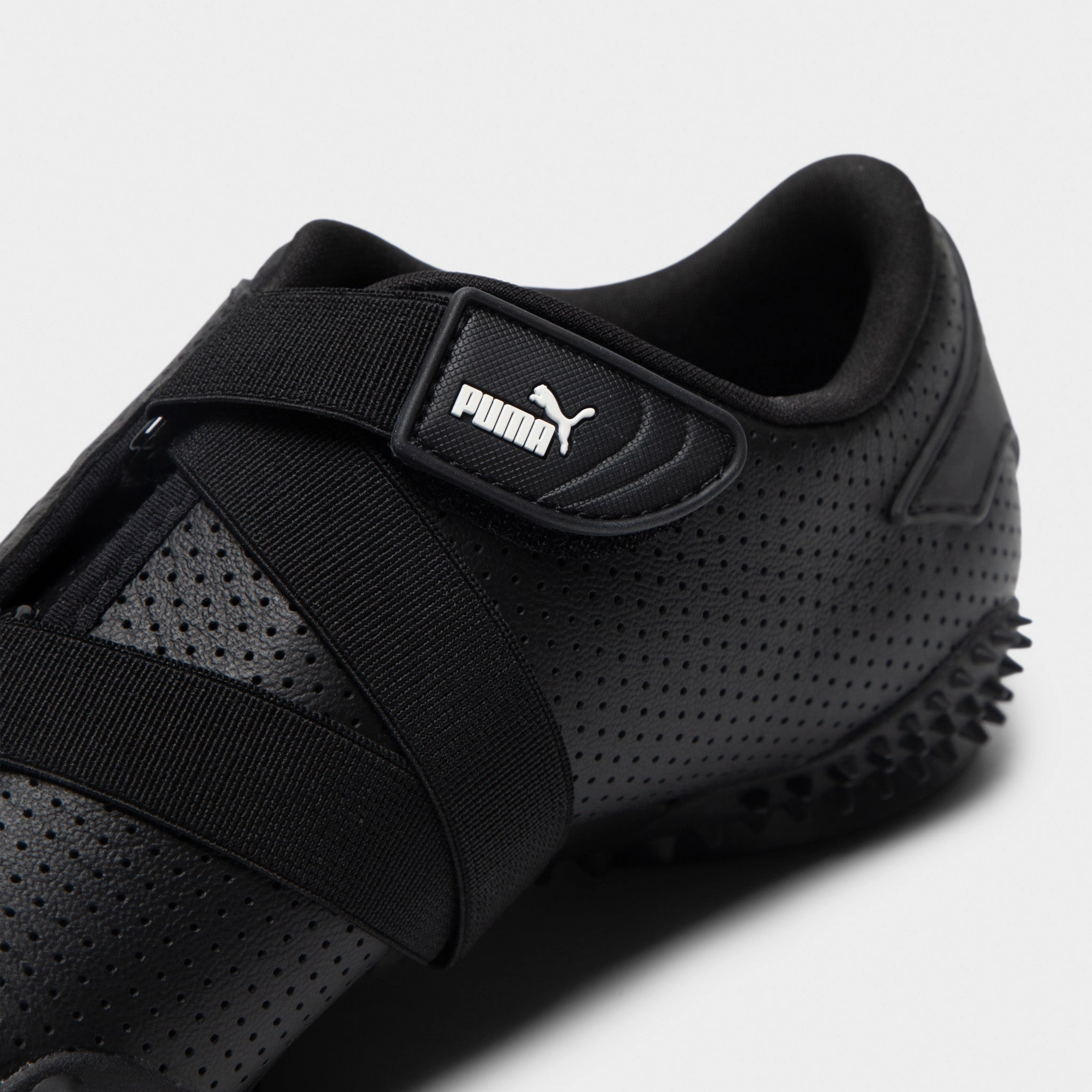 Thick sole PUMA Women's Mostro Perf Black / White