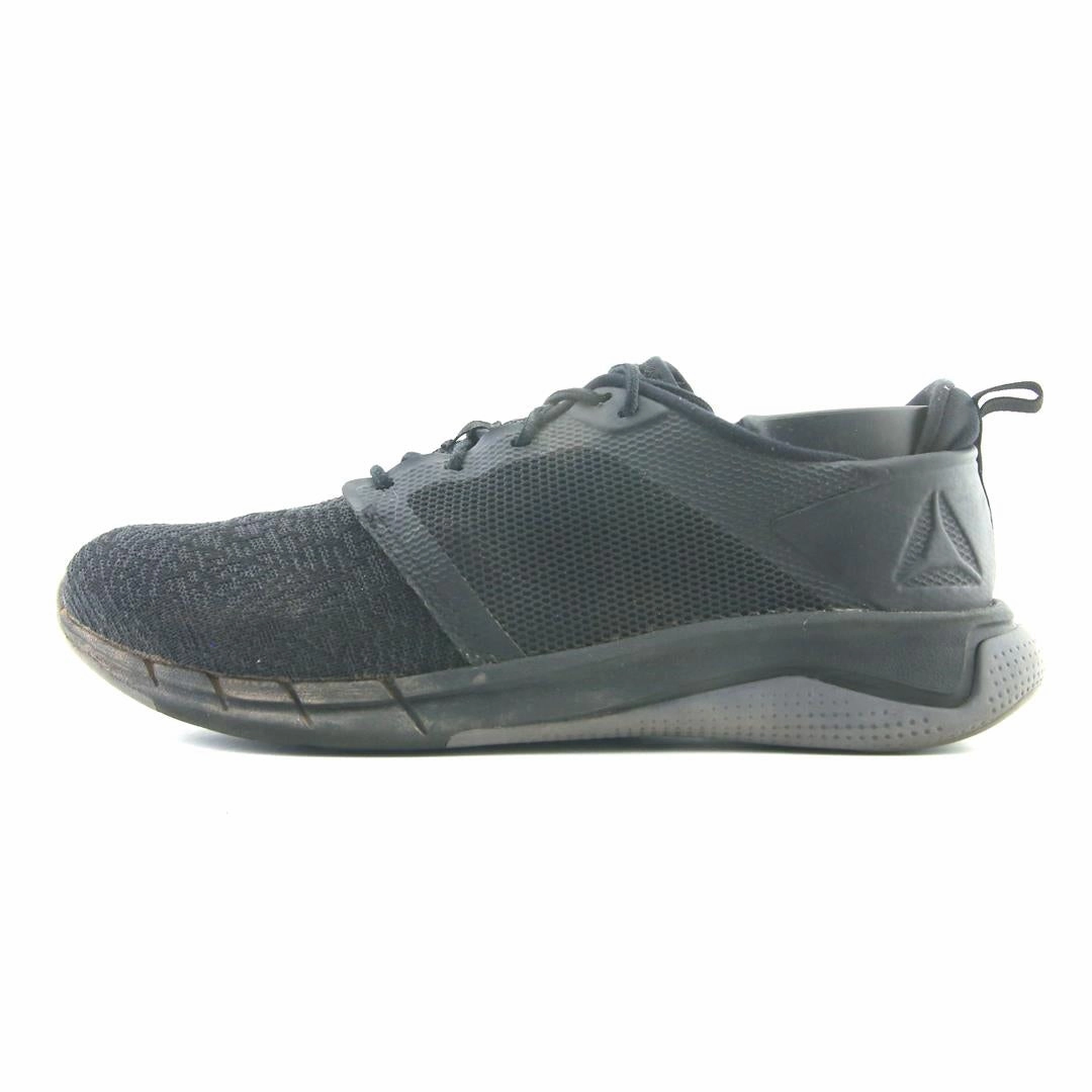 REEBOK PRINT RUN 3.0 running in a park shoes