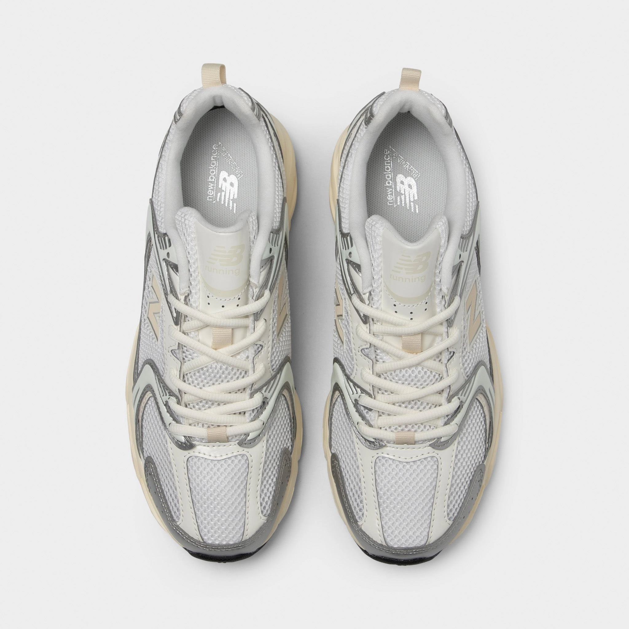 static shoes New Balance 530 Silver Metallic / Linen
