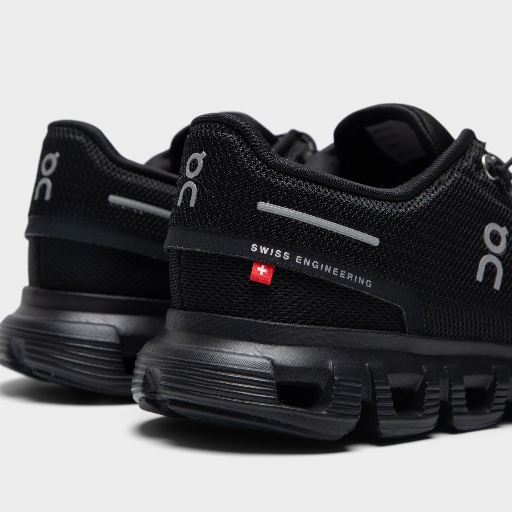 anti - twist shoes On Women's Cloud 6 Black / Black