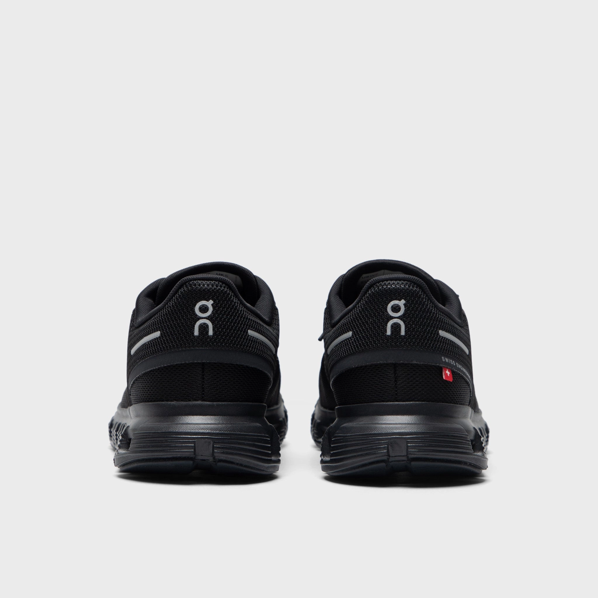 running flexibility training On Women's Cloud 6 Black / Black