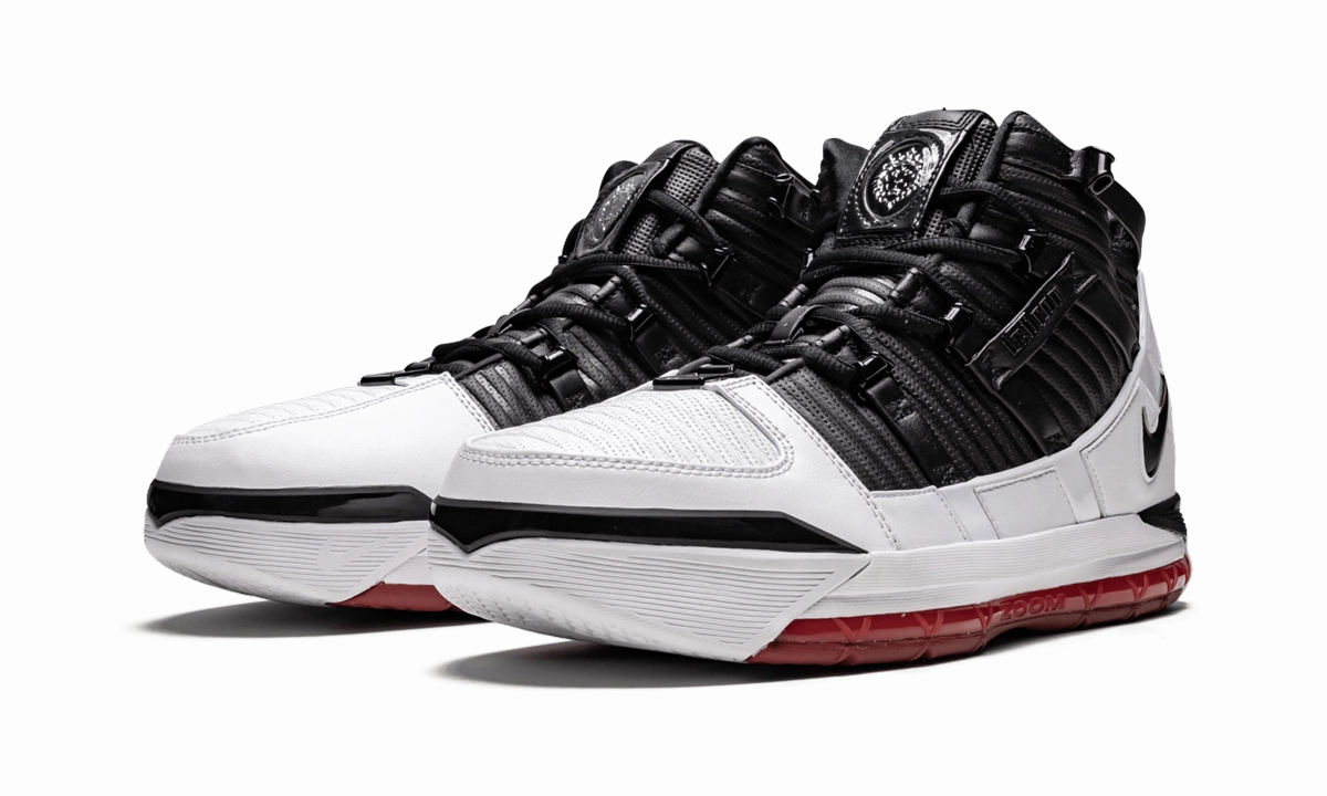 Zoom Lebron III QS "Home Release" Flex Fit