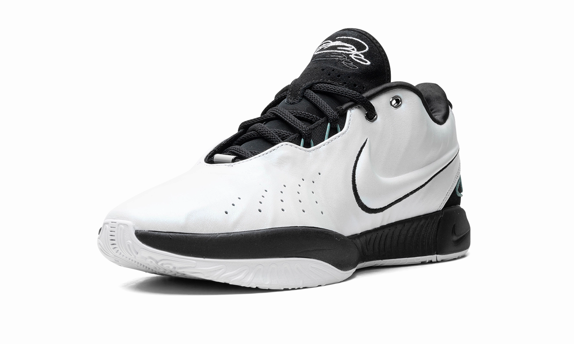 LeBron 21 "Conchiolin" Fashionable Design
