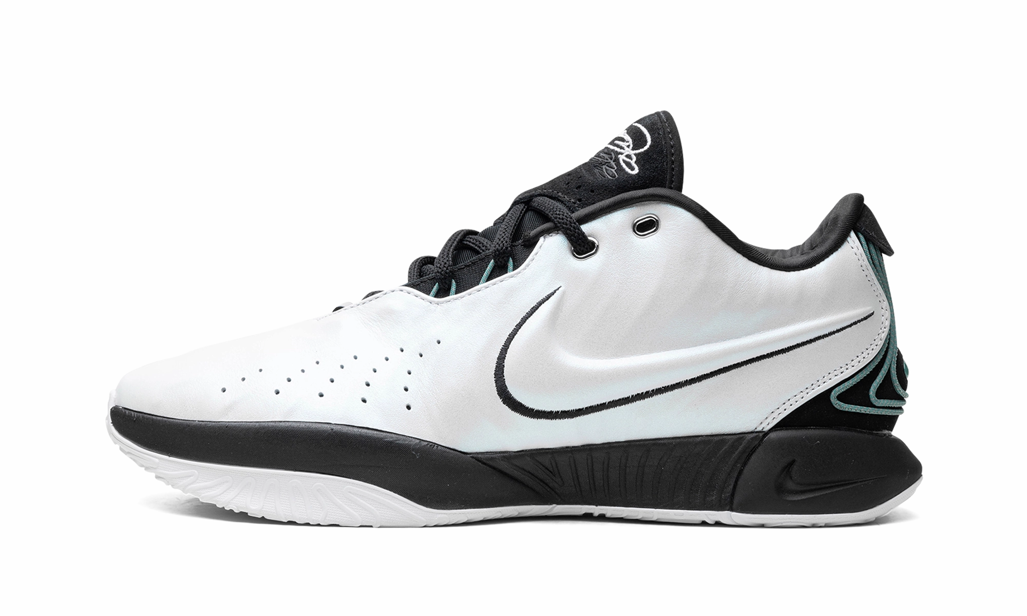 LeBron 21 "Conchiolin" Low Cut Agility Eco friendly materials