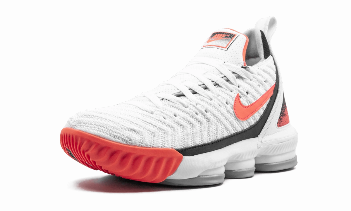 Long-Lasting Fit LeBron 16 "Hot Lava"