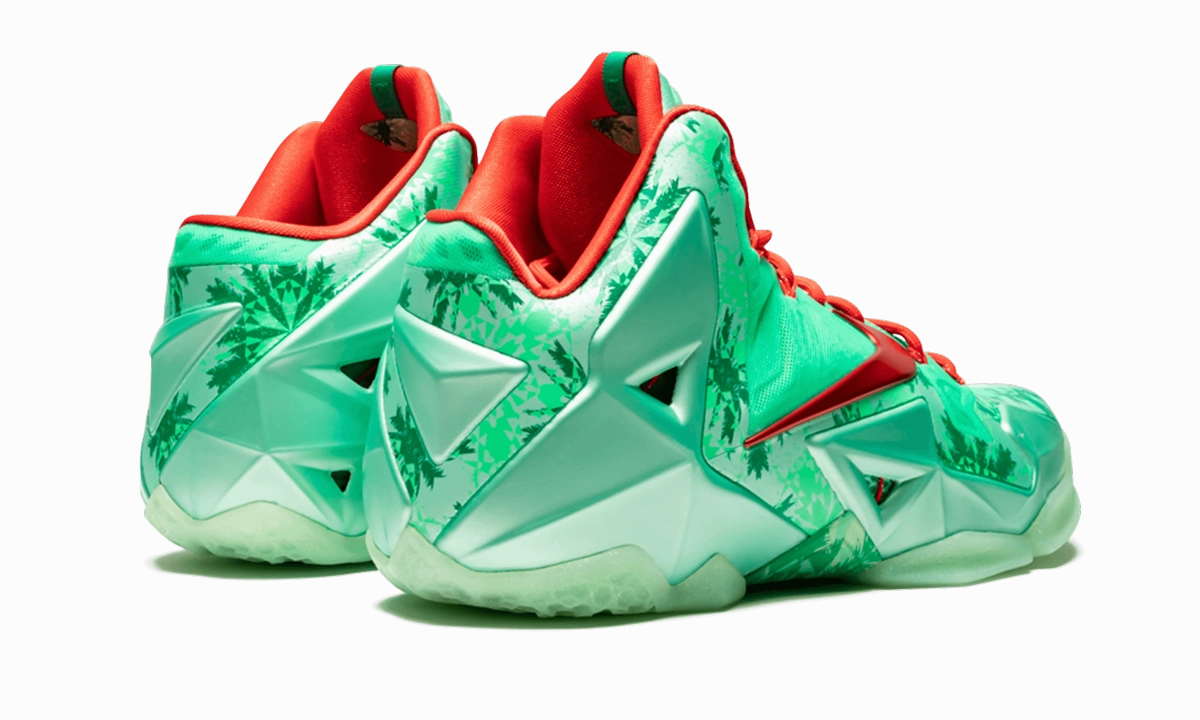 Lebron 11 "Christmas" Lockdown Fit Structure Foot Guard