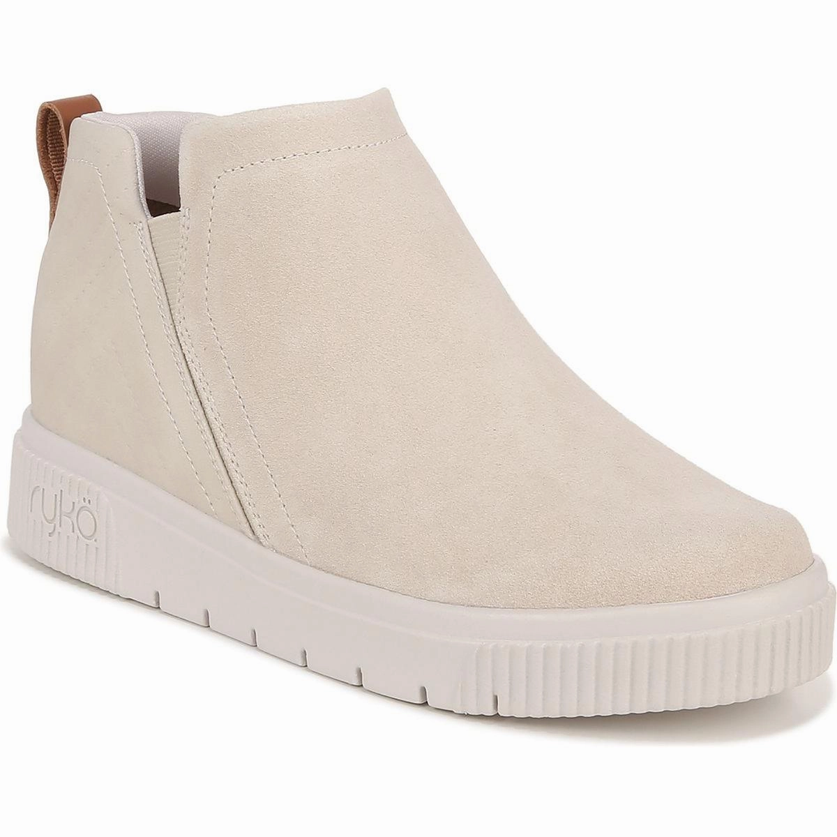 Vera 2 Womens Round Toe Booties Comfort Lining Windy Weather