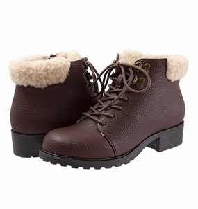 Women's Becky 2.0 Boot - Ww Width In Dark Brown Functional Style Chunky Sole