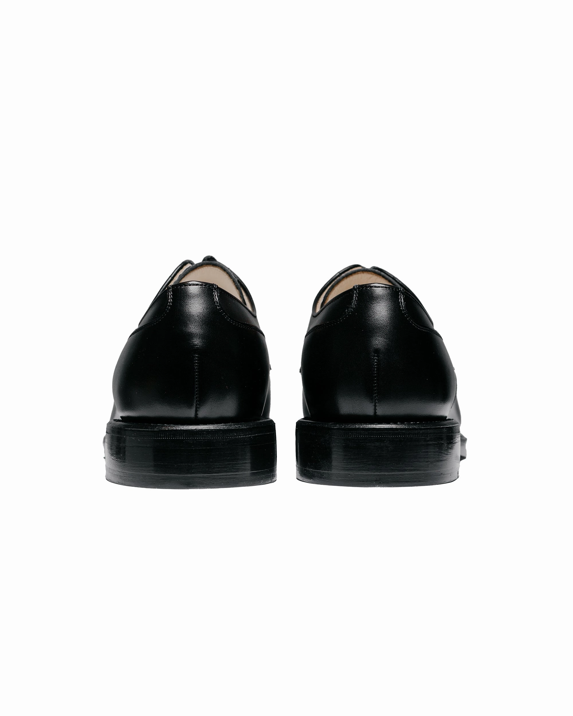 Queen Fit foot the coacher The Mocca Shoes Black