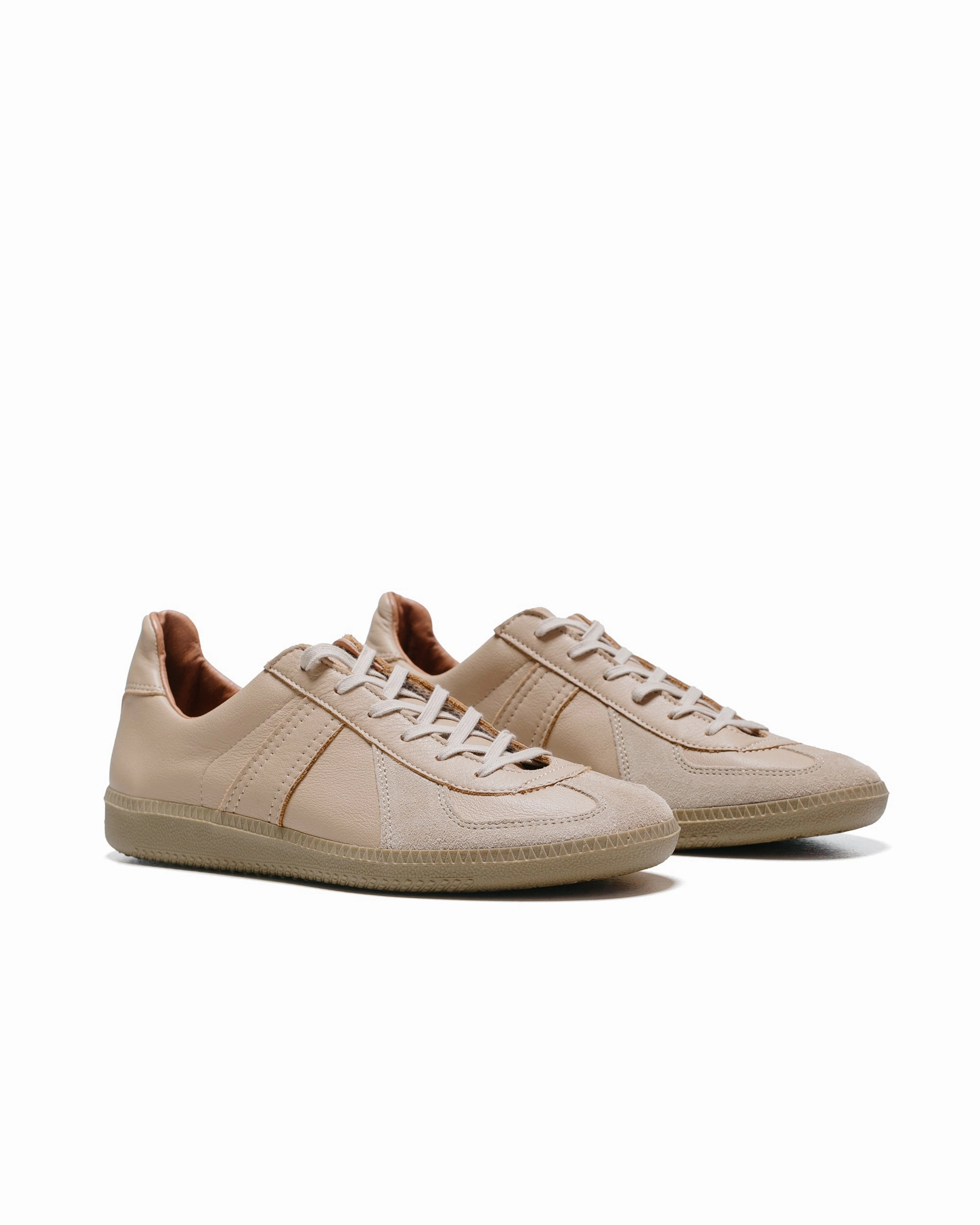 Reproduction of Found German Military Trainer 1700L Cappuccino Comfort support Trail Ease