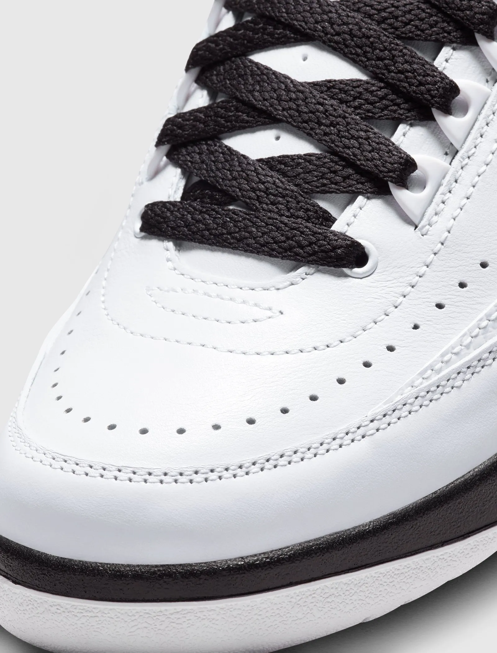 Elastic Sling Mom Safe WOMEN'S AIR JORDAN 2 RETRO "CHICAGO"