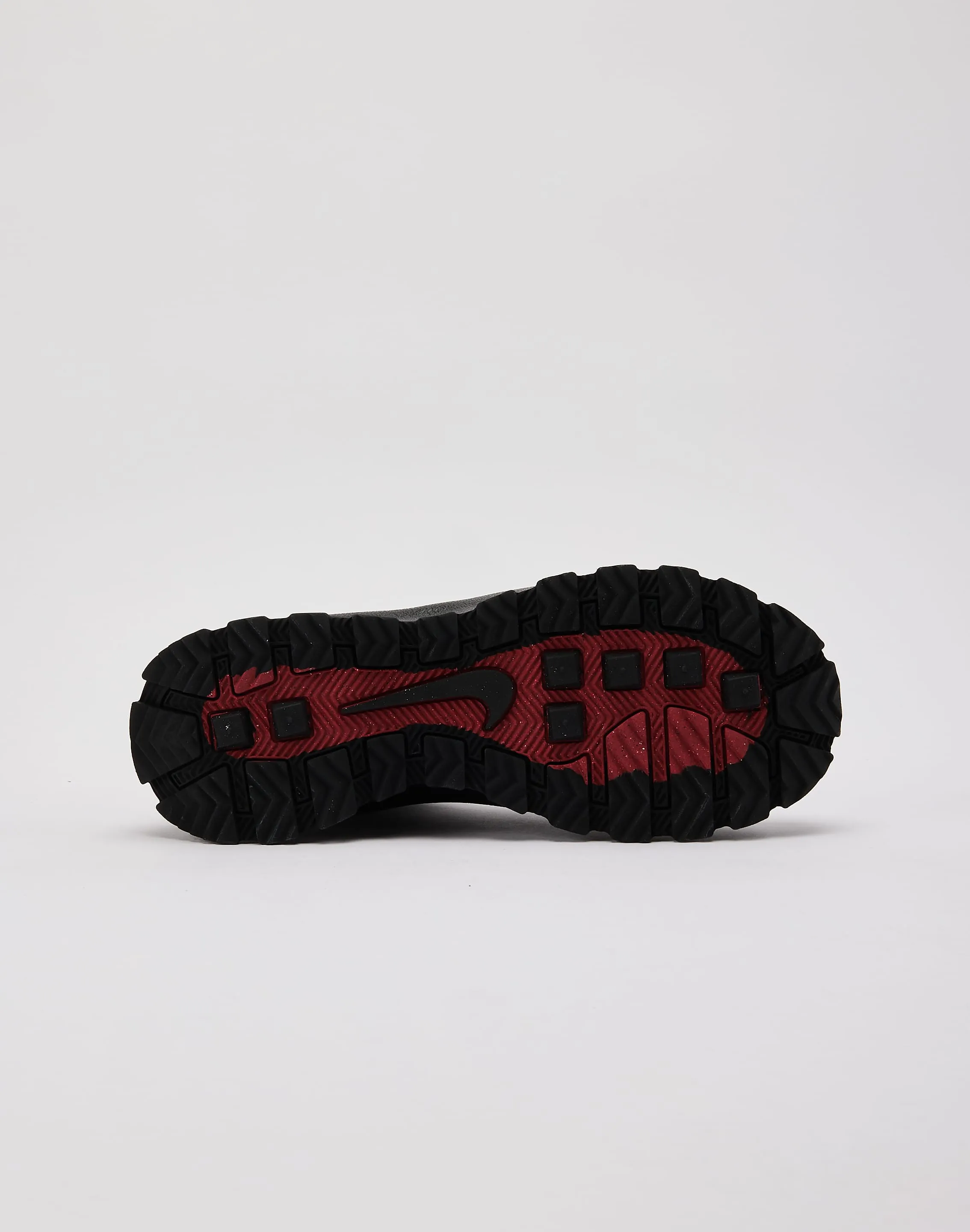 Waterproof Snow Trekker Ergonomic Design Nike Blazer Roam Mid