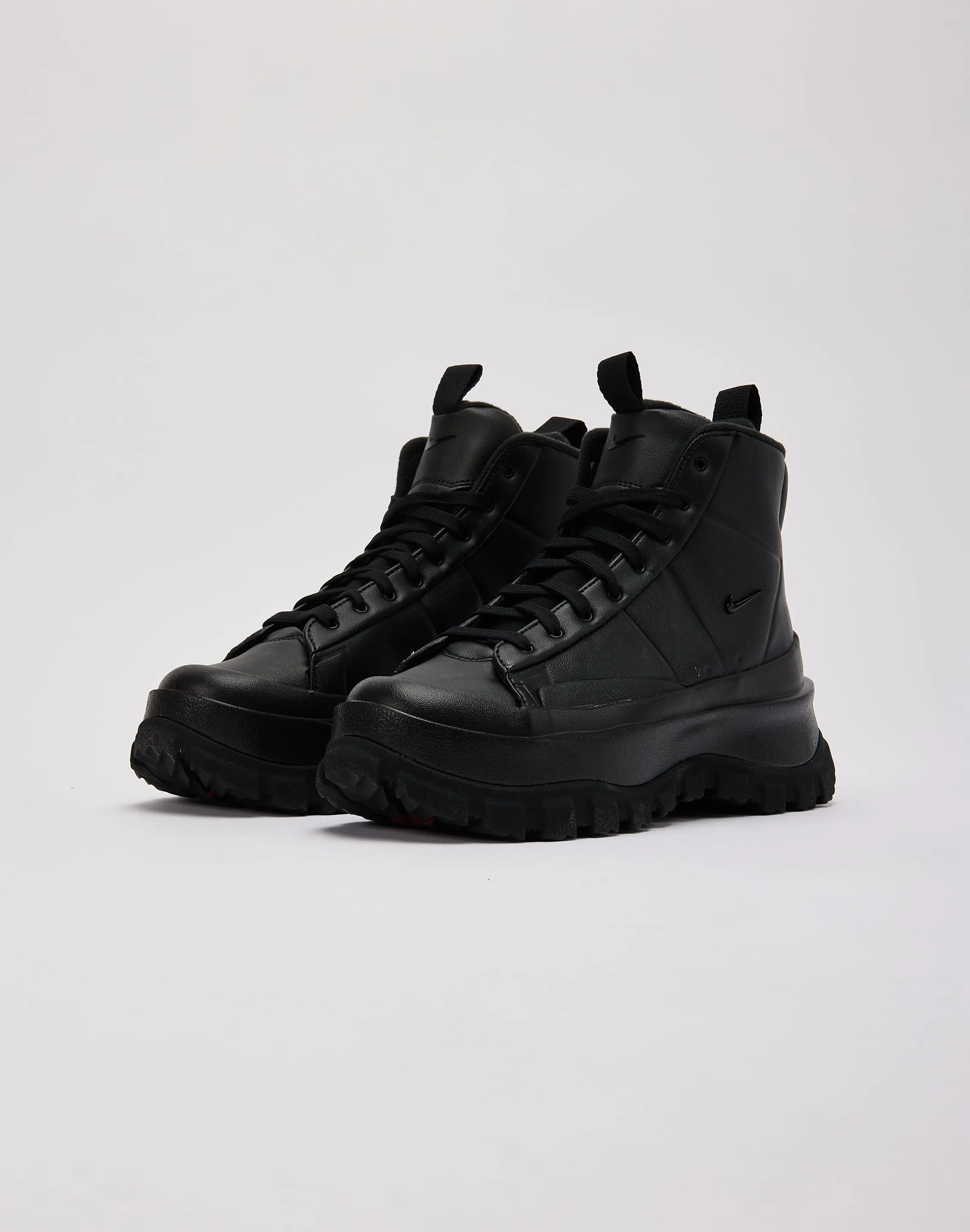 Insulated Night Travel Nike Blazer Roam Mid