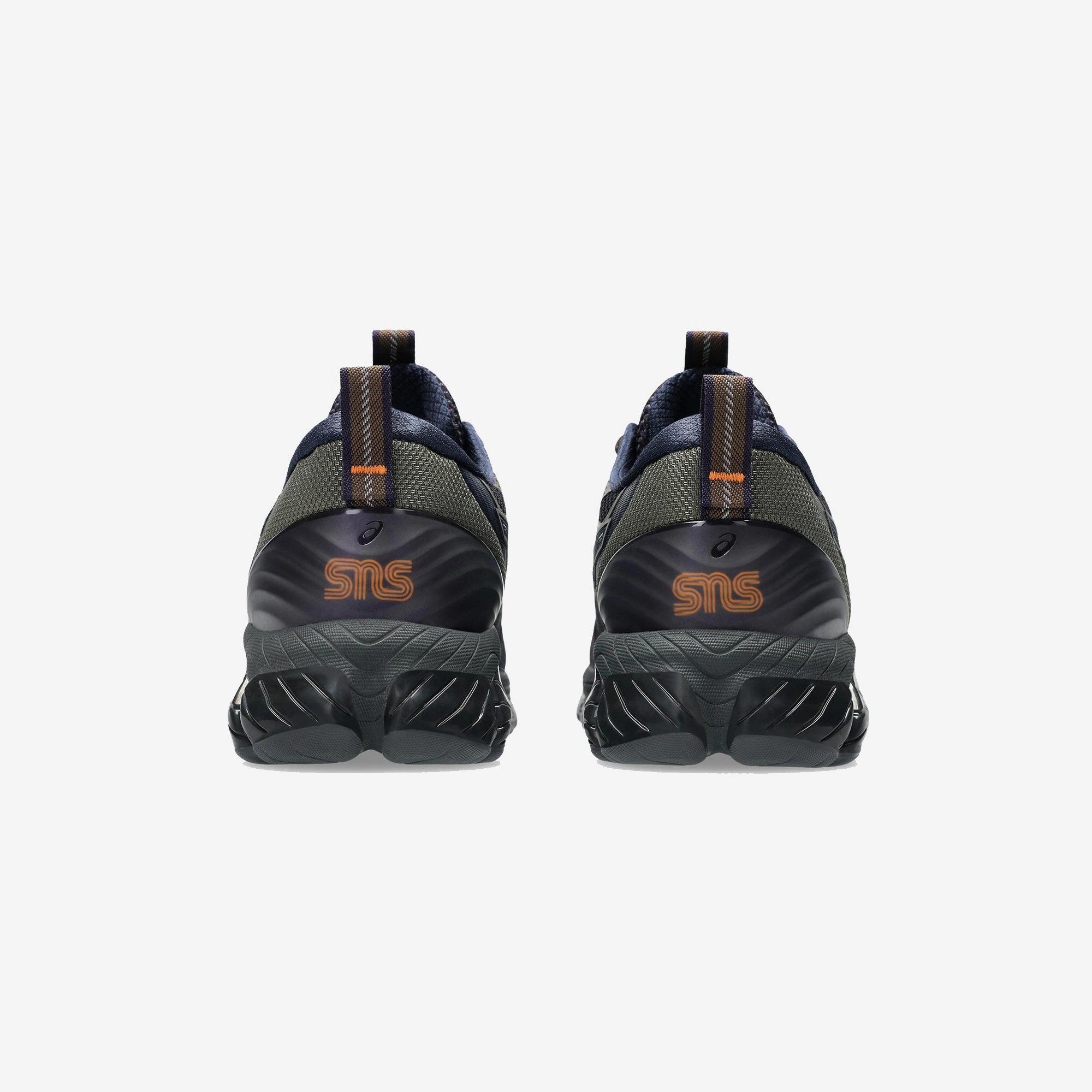 party - themed running option ASICS | SNS x GEL-QUANTUM 360 8 UTILITY { NIGHT SHADE/MIDNIGHT
