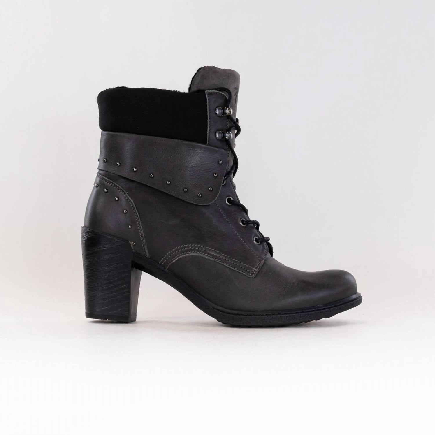 Women's Gilly Boots In Slate Functional And Fashionable