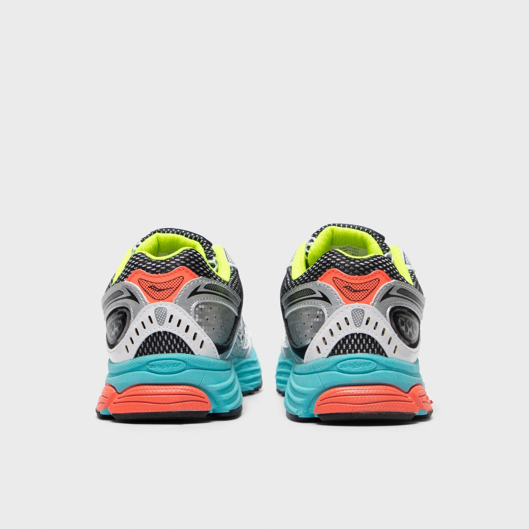 Cushioned Upper Saucony Juniors' Omni 9 / Mutant