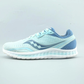 ergonomic running shoes running in city SAUCONY KINVARA 11