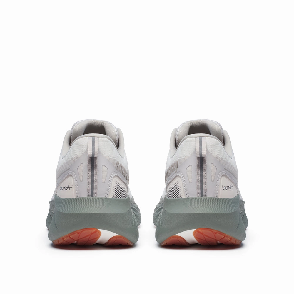 Saucony Men's Triumph 22 Running Shoes military - style shoes grassy terrain