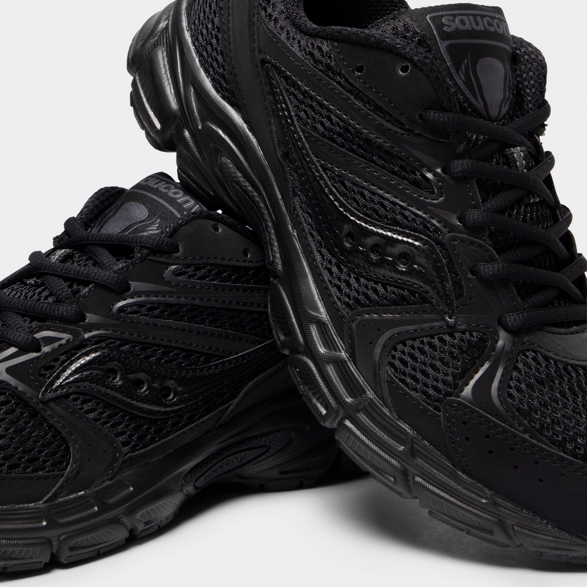 Saucony Ride Millennium Black / Black Daily Flow