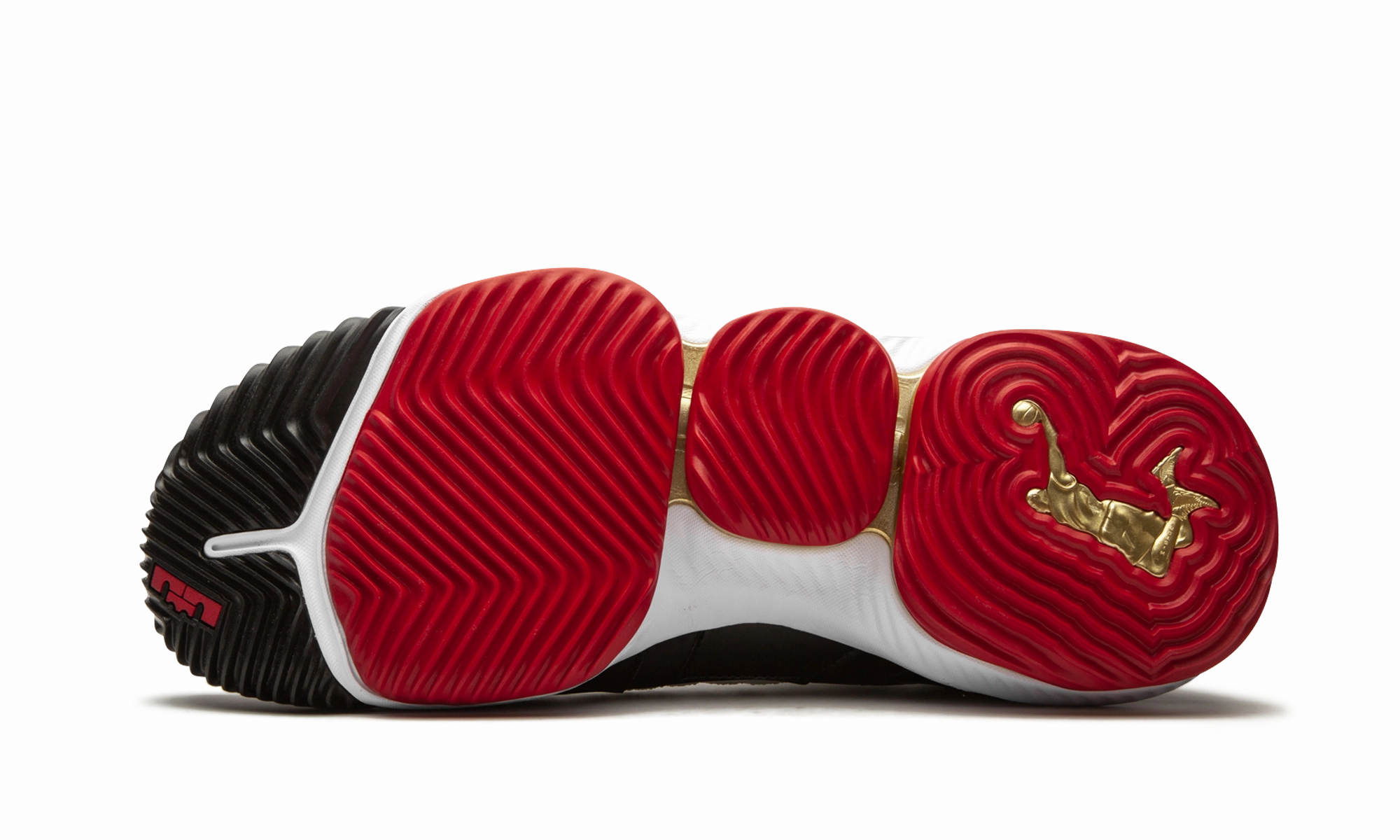 LeBron 16 "Remix" Comfortable bend