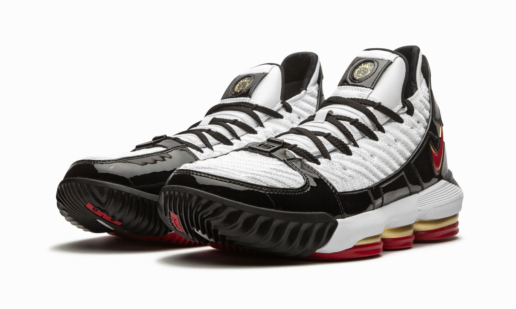 LeBron 16 "Remix" Hyper Durability Ankle Stabilization Tech