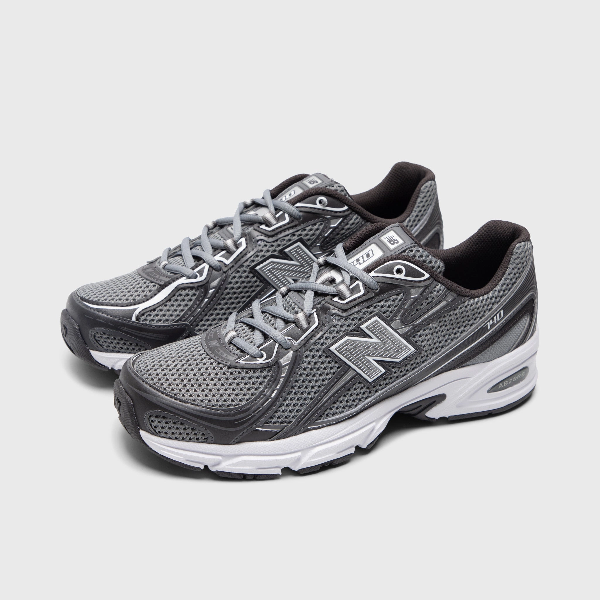 endurance - built extraordinary - running New Balance 740 Slate Grey / Black Cement