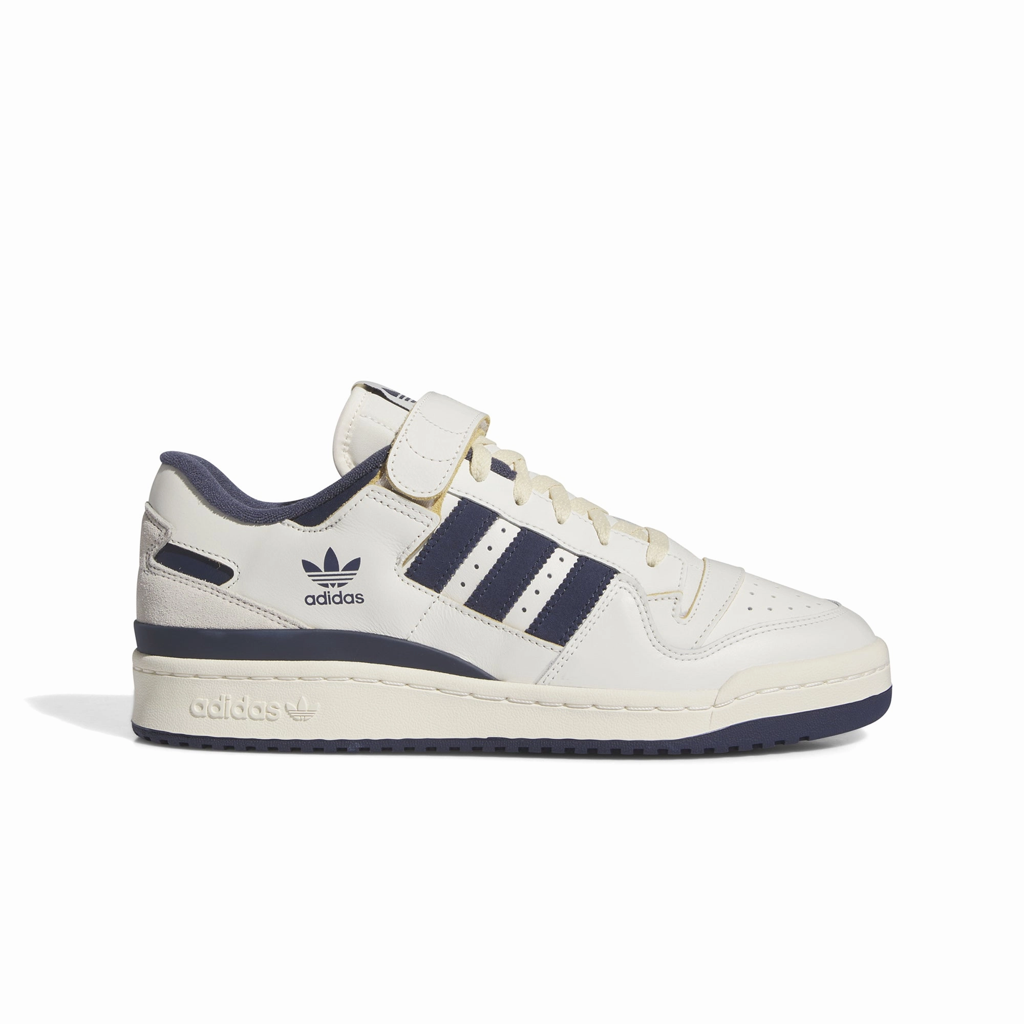 Fashion Fit Travel Forum 84 Low Shoes IE9935