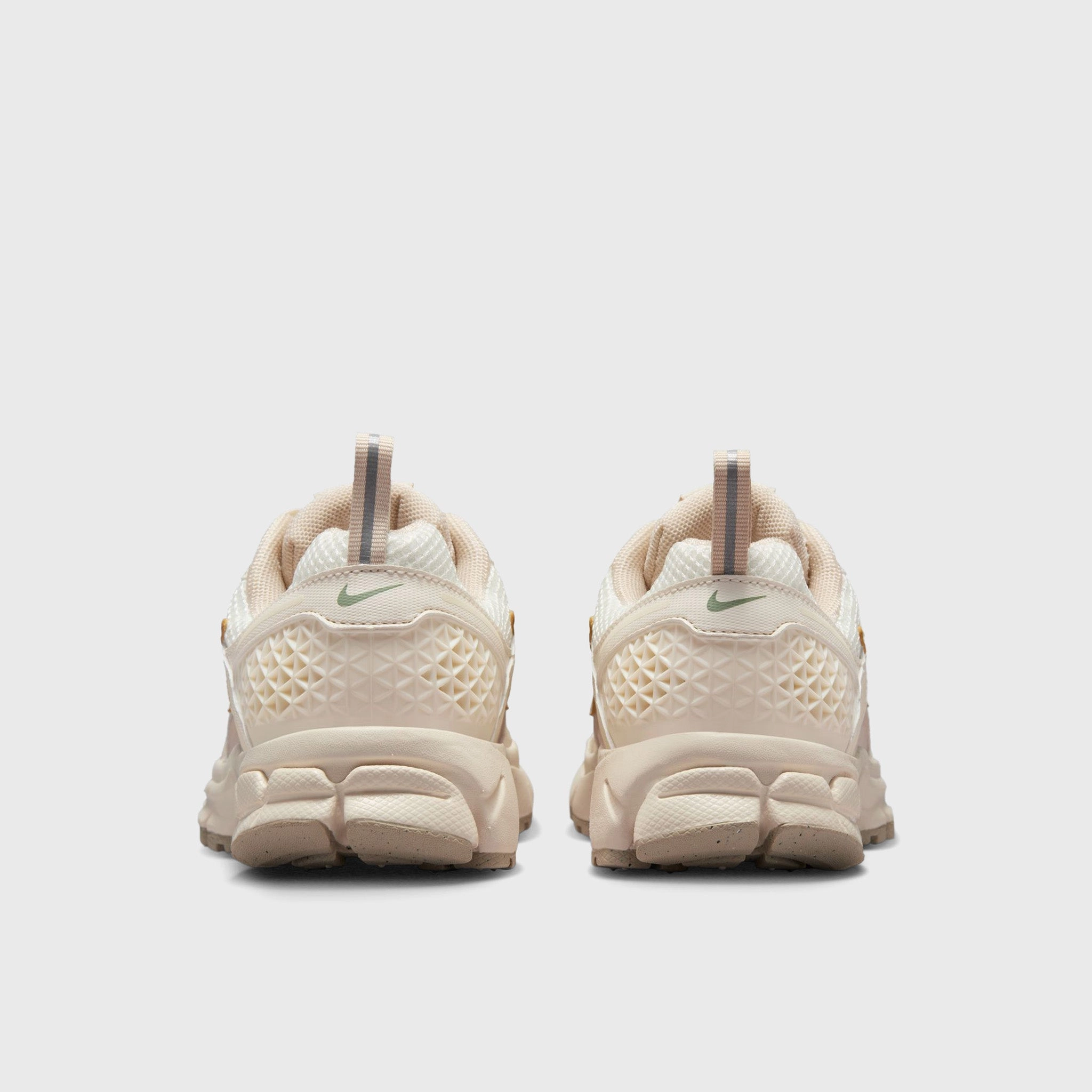 Relaxed Feel Nike Vomero 5 GS / Pale Ivory