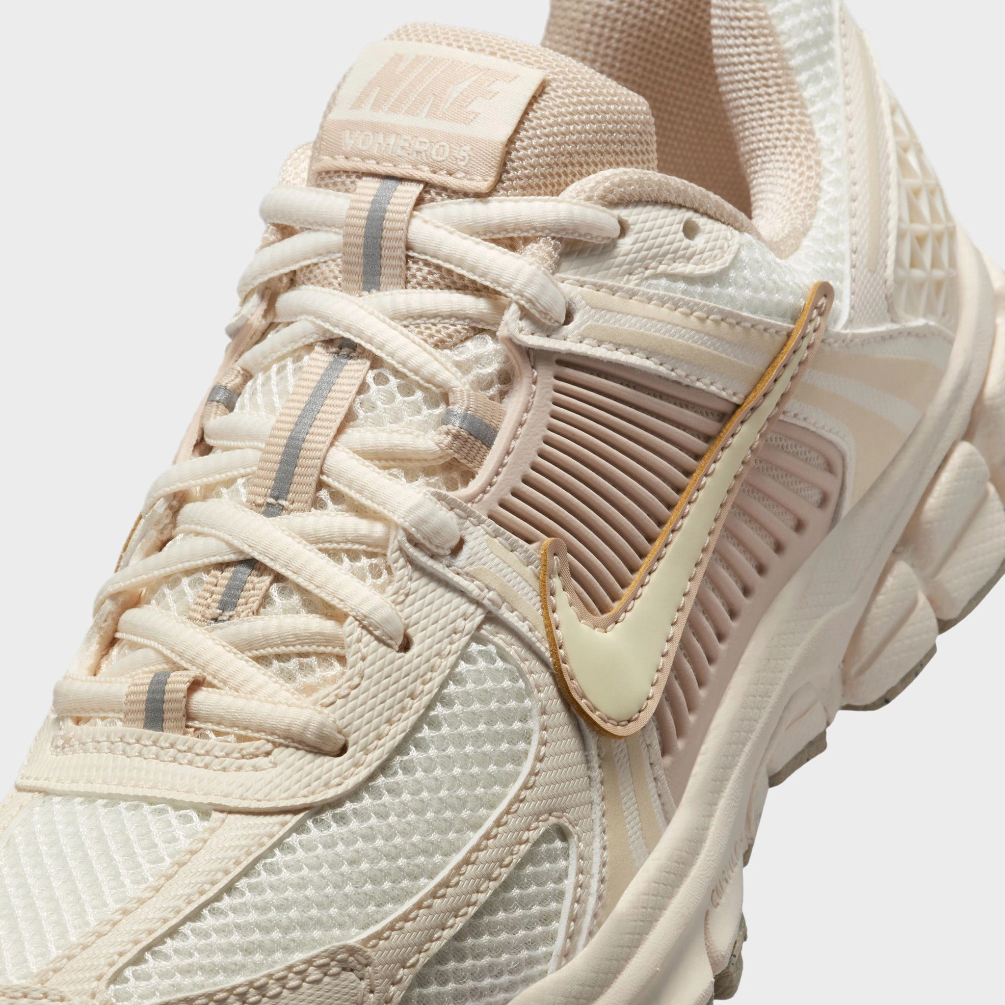 Nike Vomero 5 GS / Pale Ivory Modern Ease