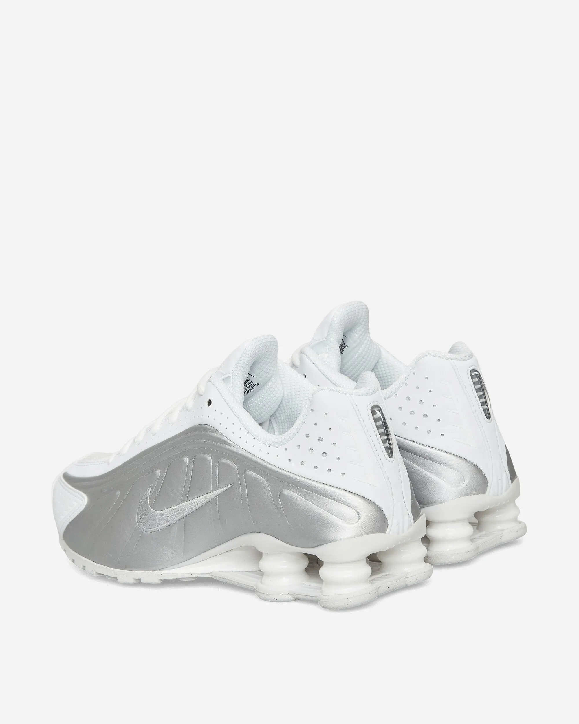 Shox R4 Sneakers White / Metallic Silver Flat Outsole
