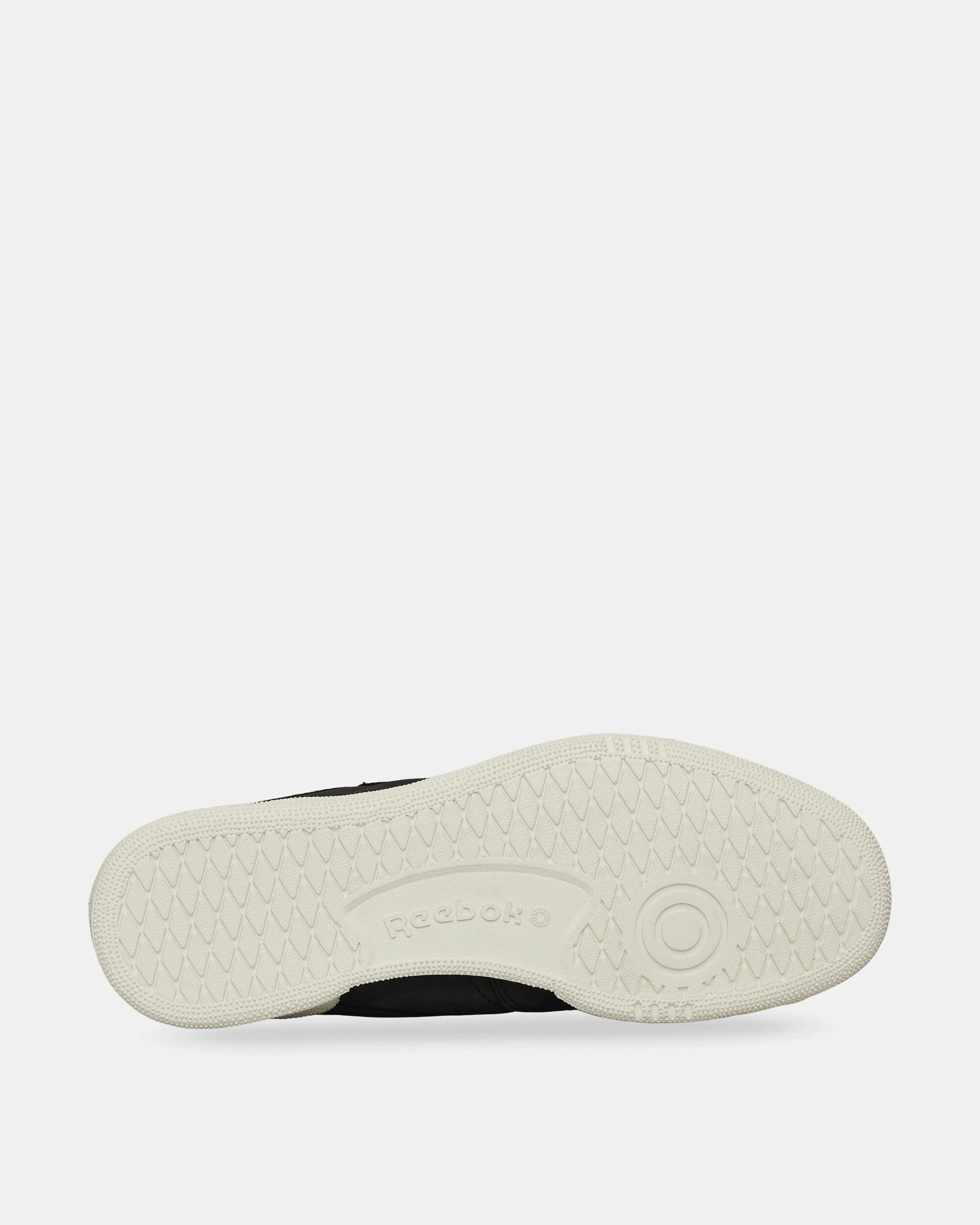 Grippy Outsole White Mountaineering Club C 85 Sneakers Black / Chalk / Grey