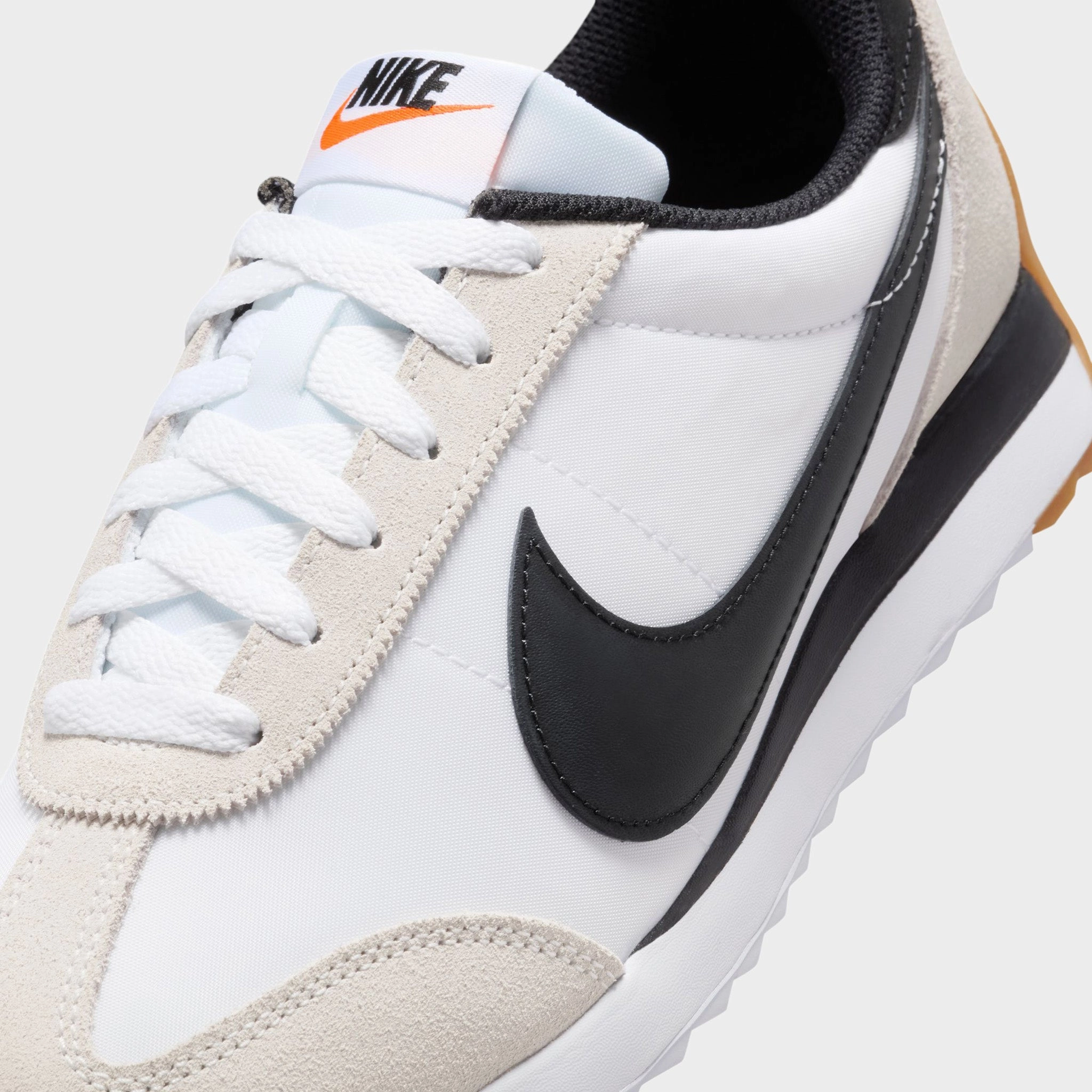 Weekend Trips Flexible Step Nike Women's Pacific White / Black - Platinum Tint