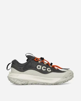 Back friendly Shock Absorbing TPU ACG Mountain Fly 2 Low GORE-TEX Sneakers Dark Smoke Grey / Khaki