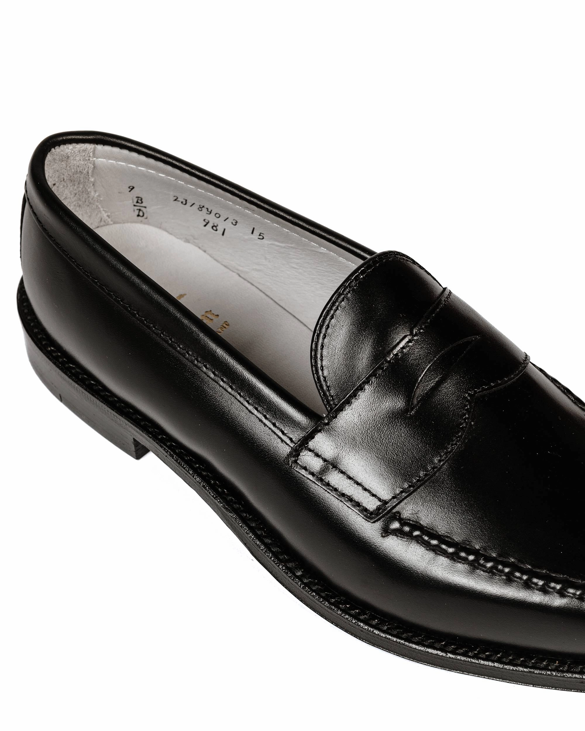 Alden Leisure Handsewn Black Calfskin 981 Breathable Material